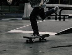 开云体育在线-我为你构思了三个不同侧重点的标题，分别从瞬间、结局和赛季意义切入，你可以根据最想突出的方向来选择