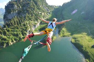 开云官网-风暴眼，当切尔西的铁蹄踏碎马赛，罗德里的禁区华尔兹如何点燃斯坦福桥