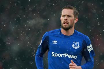 开云体育-黄金右翼基米希绝杀故人，米兰跨界友谊赛惊险胜乌拉圭