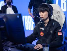 开云体育-SHR险胜FPX，Doinb线上压制力十足强强对话淘汰赛，点燃全场激情