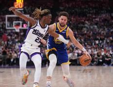 开云平台-国王队在季后赛中被淘汰，需要加强后防