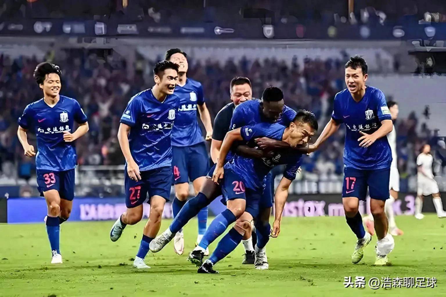 开云平台-上海申花主场迎战青岛黄海，团结一心