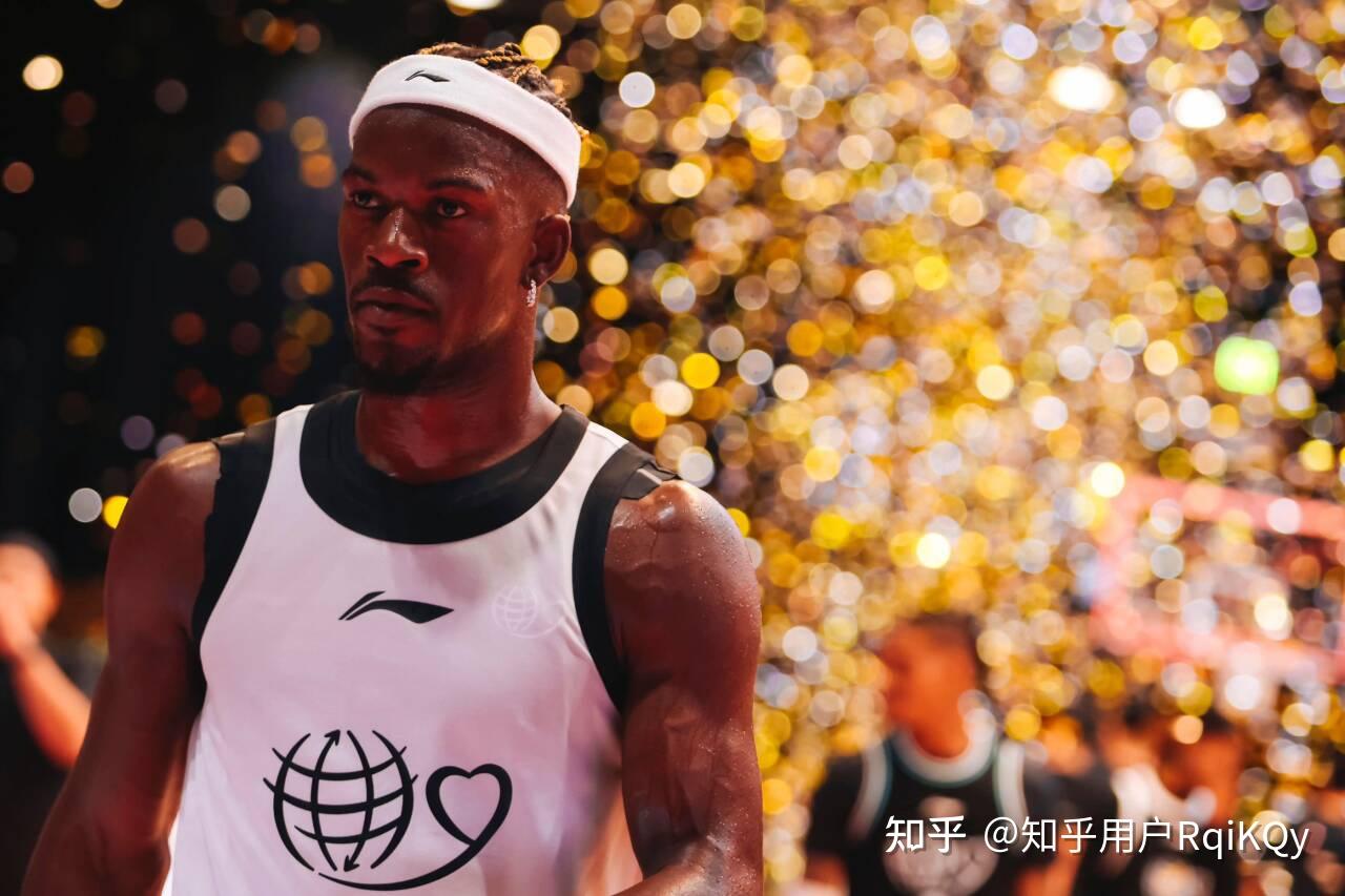 开云下载-雄鹿队大胜快船队,字母哥砍下40分!