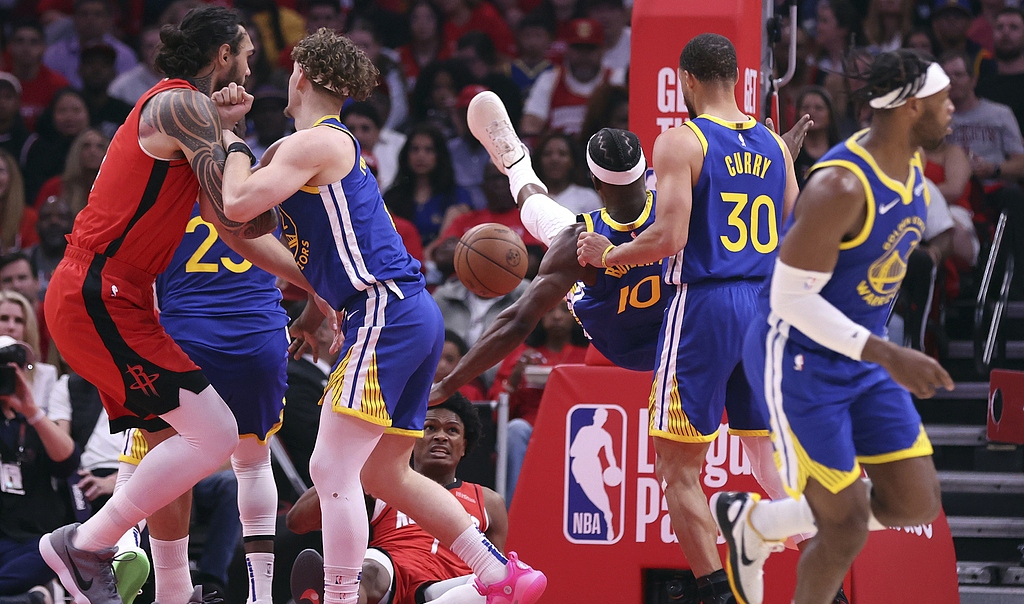 开云体育APP下载-包含NBA季后赛中诸强对决,火药味十足的词条