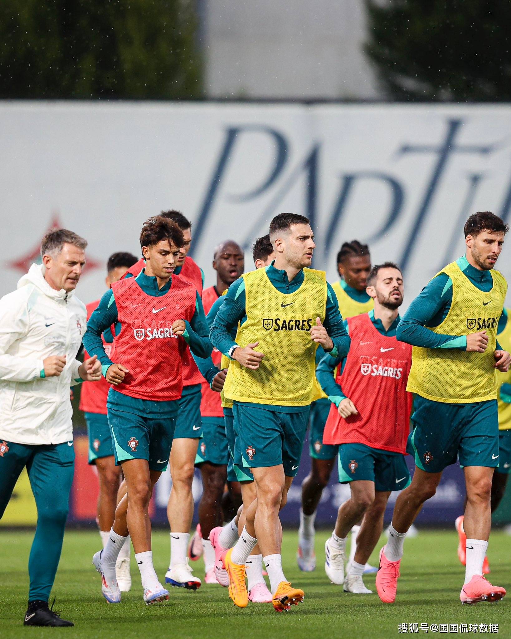 开云平台-葡萄牙逆转克罗地亚,继续领跑