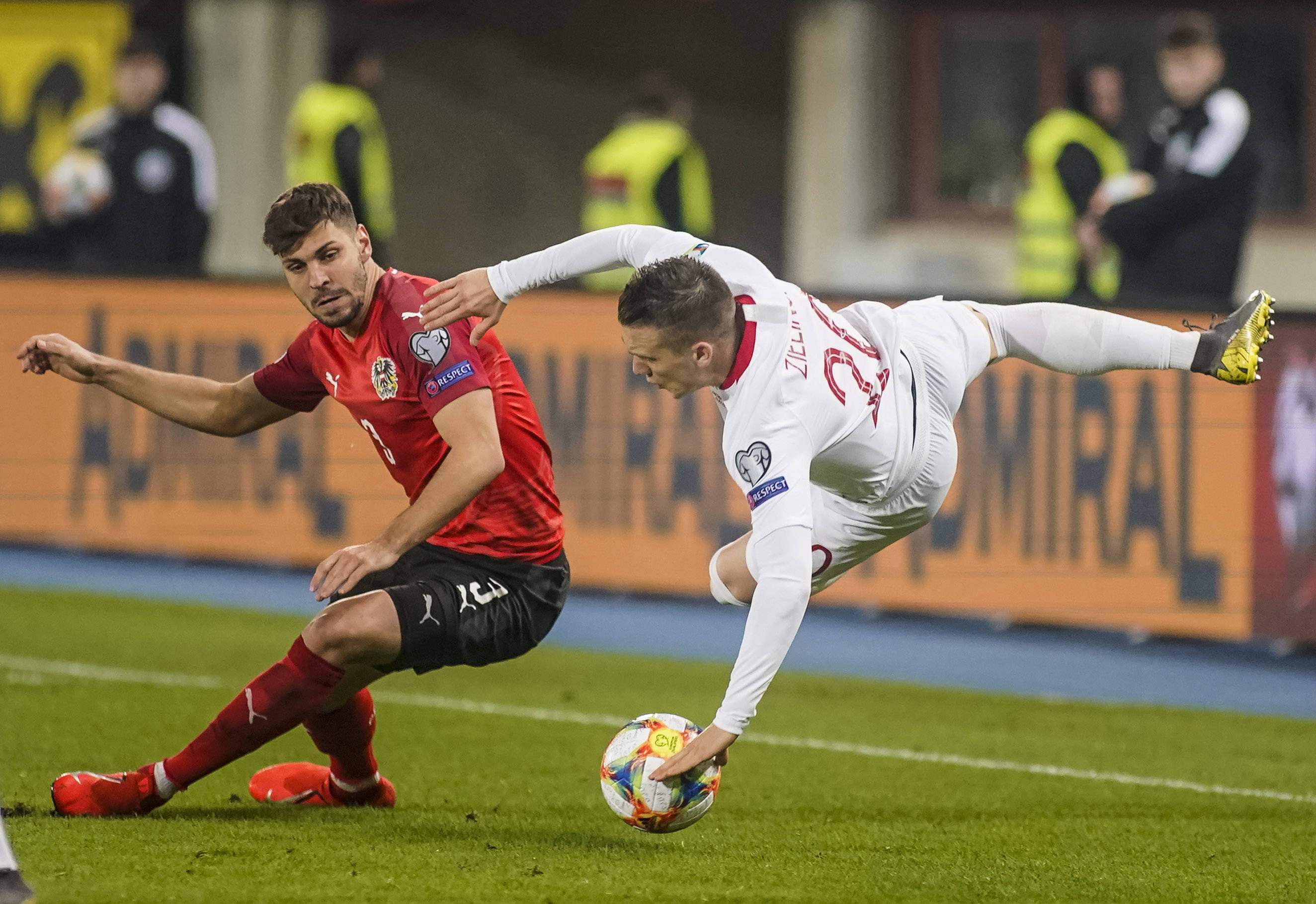 开云官方app入口-包含荷兰胜奥地利,欧国联比赛精彩继续的词条